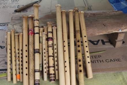 Kerajinan Suling Bambu Desa Nagasepaha